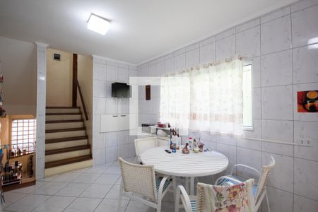 Casa para alugar com 150m², 3 quartos e 2 vagas Casa para alugar com 150m², 3 quartos e 2 vagasCozinha