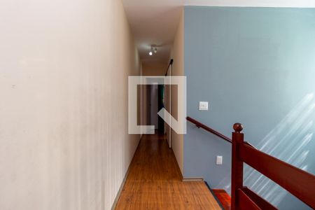 Casa à venda com 110m², 3 quartos e 2 vagasCorredor