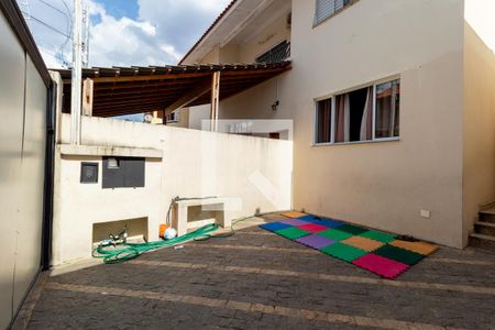 Casa à venda com 110m², 3 quartos e 2 vagasÁrea de Serviço