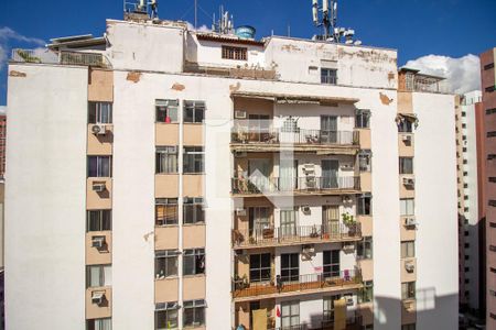 Apartamento para alugar com 90m², 3 quartos e 1 vaga Apartamento para alugar com 90m², 3 quartos e 1 vagaVista da Área de Serviço