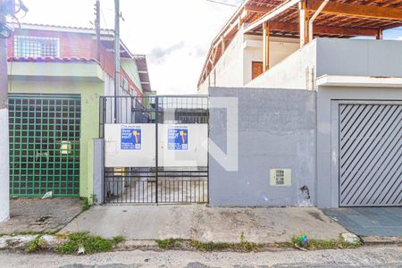 Casa para alugar com 97m², 2 quartos e 1 vagaFachada