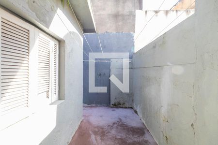 Casa para alugar com 97m², 2 quartos e 1 vagaQuintal