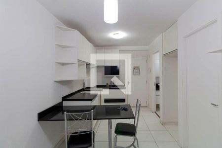 Sala e Cozinha Integrada de apartamento para alugar com 1 quarto, 33m² em Jardim Santa Teresinha, São Paulo
