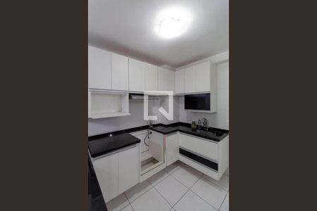 Sala e Cozinha Integrada de apartamento para alugar com 1 quarto, 33m² em Jardim Santa Teresinha, São Paulo