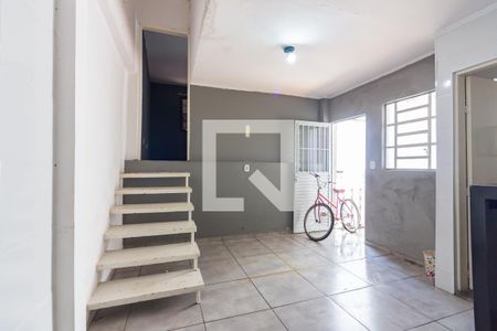 Casa à venda com 225m², 3 quartos e 3 vagas Casa à venda com 225m², 3 quartos e 3 vagasCozinha da Edícula