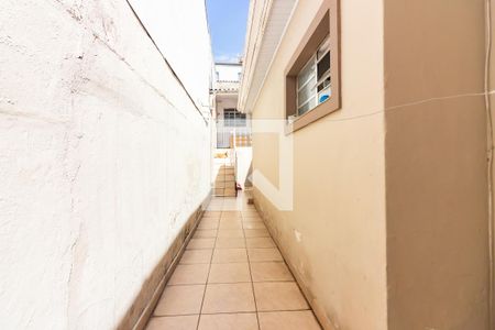 Casa à venda com 225m², 3 quartos e 3 vagas Casa à venda com 225m², 3 quartos e 3 vagasQuintal