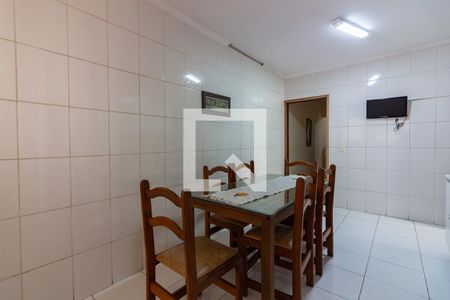 Casa à venda com 225m², 3 quartos e 3 vagas Casa à venda com 225m², 3 quartos e 3 vagasCozinha