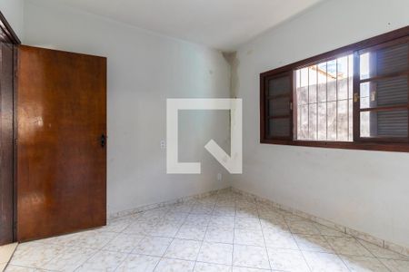 Quarto 2 de casa para alugar com 2 quartos, 90m² em Vila Taquari, São Paulo