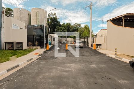Apartamento à venda com 43m², 2 quartos e 1 vaga Apartamento à venda com 43m², 2 quartos e 1 vagaFachada e portaria