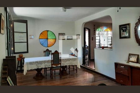 Sala de casa de condomínio à venda com 6 quartos, 170m² em Itaipu, Niterói