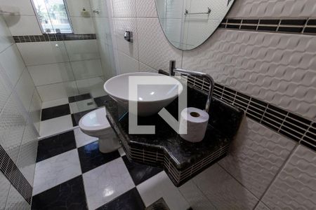 Casa para alugar com 120m², 3 quartos e 3 vagas Casa para alugar com 120m², 3 quartos e 3 vagasDetalhe do banheiro da suíte