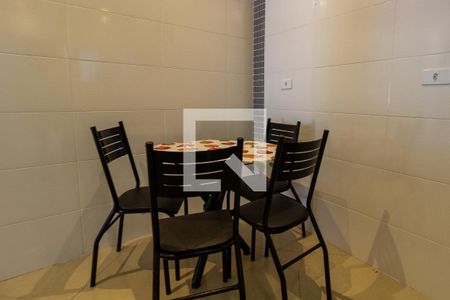 Casa para alugar com 120m², 3 quartos e 3 vagas Casa para alugar com 120m², 3 quartos e 3 vagasDetalhe da cozinha