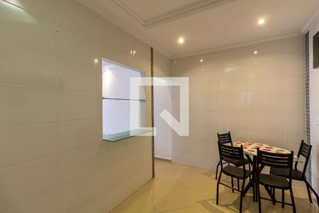 Casa para alugar com 120m², 3 quartos e 3 vagas Casa para alugar com 120m², 3 quartos e 3 vagasCozinha
