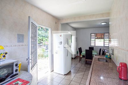 Casa à venda com 120m², 3 quartos e 2 vagasCozinha 