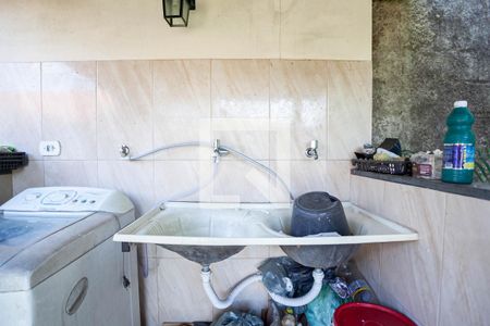 Casa à venda com 120m², 3 quartos e 2 vagasÁrea de serviço 