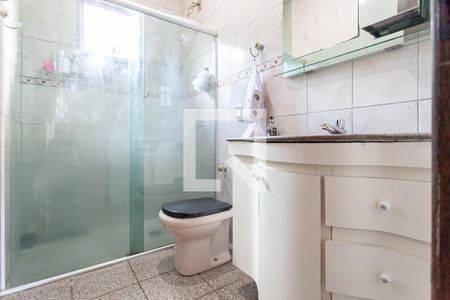 Casa à venda com 120m², 3 quartos e 2 vagasBanheiro social 