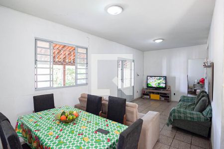 Sala  de casa à venda com 3 quartos, 120m² em Trevo, Belo Horizonte