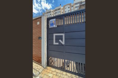 Casa à venda com 120m², 3 quartos e 1 vagaFachada