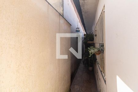 Casa à venda com 120m², 3 quartos e 1 vagaCorredor Lateral