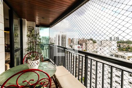 Varanda de apartamento à venda com 2 quartos, 109m² em Real Parque, São Paulo