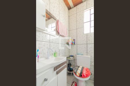 Casa à venda com 60m², 3 quartos e 2 vagas Casa à venda com 60m², 3 quartos e 2 vagasBanheiro da Suíte