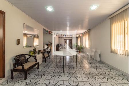 Casa à venda com 280m², 3 quartos e 3 vagasSalão de Festas - Churrasqueira