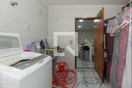 Casa à venda com 280m², 3 quartos e 3 vagasLavanderia