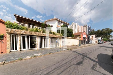Casa à venda com 280m², 3 quartos e 3 vagasFachada