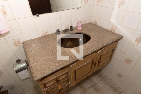 Casa à venda com 280m², 3 quartos e 3 vagasBanheiro da Suíte