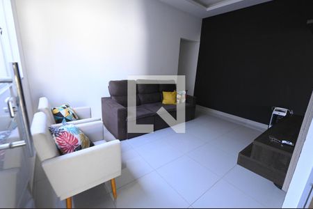 sala de casa para alugar com 3 quartos, 100m² em Loteamento Tupinamba dos Reis, Goiânia