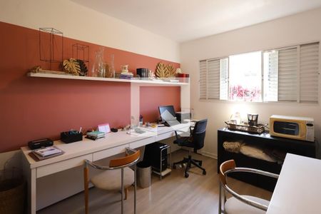 Casa à venda com 160m², 5 quartos e 5 vagasQuarto 1