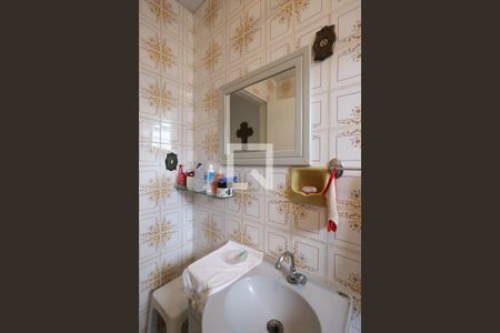 Casa à venda com 160m², 5 quartos e 5 vagasBanheiro 1