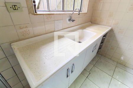 Casa para alugar com 320m², 4 quartos e 2 vagas Casa para alugar com 320m², 4 quartos e 2 vagasCozinha 2