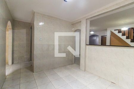 Casa para alugar com 320m², 4 quartos e 2 vagas Casa para alugar com 320m², 4 quartos e 2 vagasCozinha 1