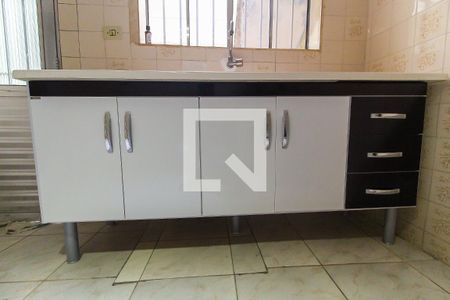 Casa para alugar com 320m², 4 quartos e 2 vagas Casa para alugar com 320m², 4 quartos e 2 vagasCozinha 2