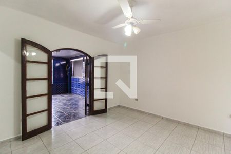 Suíte de casa para alugar com 4 quartos, 320m² em Vila Carolina, São Paulo