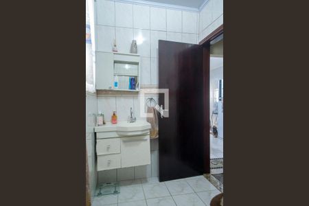 Banheiro de casa à venda com 3 quartos, 212m² em Chora Menino, São Paulo