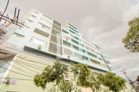 Apartamento à venda com 113m², 2 quartos e sem vaga Apartamento à venda com 113m², 2 quartos e sem vagaFachada