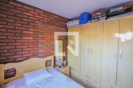 Casa à venda com 214m², 4 quartos e 2 vagasQuarto 