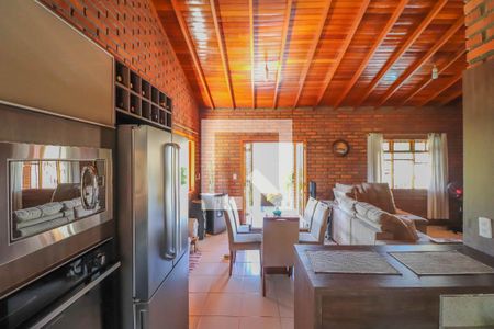 Casa à venda com 214m², 4 quartos e 2 vagasCozinha 