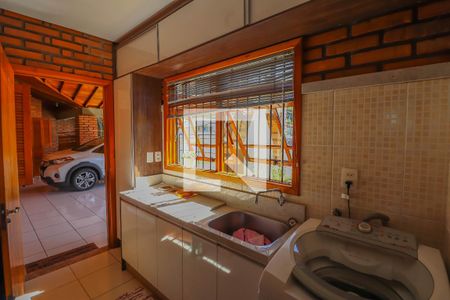 Casa à venda com 214m², 4 quartos e 2 vagasÁrea de Serviço