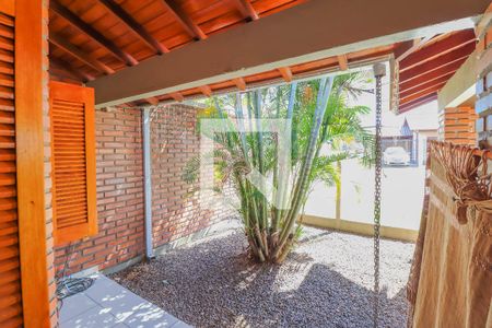 Casa à venda com 214m², 4 quartos e 2 vagasSuíte 