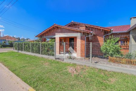 Casa à venda com 214m², 4 quartos e 2 vagasFachada 