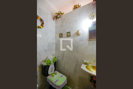 Apartamento à venda com 193m², 4 quartos e sem vagaBanheiro