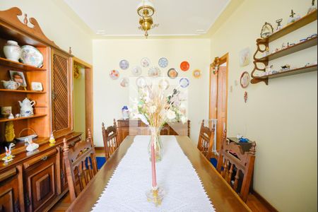 Apartamento à venda com 193m², 4 quartos e sem vagaCozinha