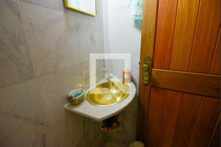 Apartamento à venda com 193m², 4 quartos e sem vagaBanheiro