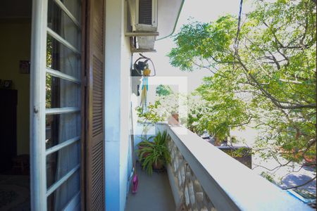 Apartamento à venda com 193m², 4 quartos e sem vagaSacada