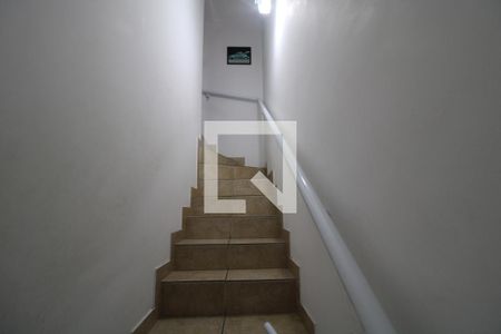 Escada de casa de condomínio à venda com 3 quartos, 101m² em Vila Campo Grande, São Paulo