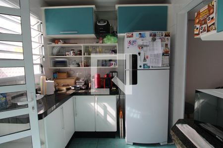 Casa de condomínio à venda com 101m², 3 quartos e 2 vagasCozinha