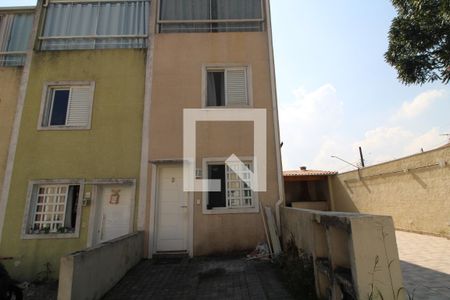 Casa de condomínio à venda com 101m², 3 quartos e 2 vagasFachada